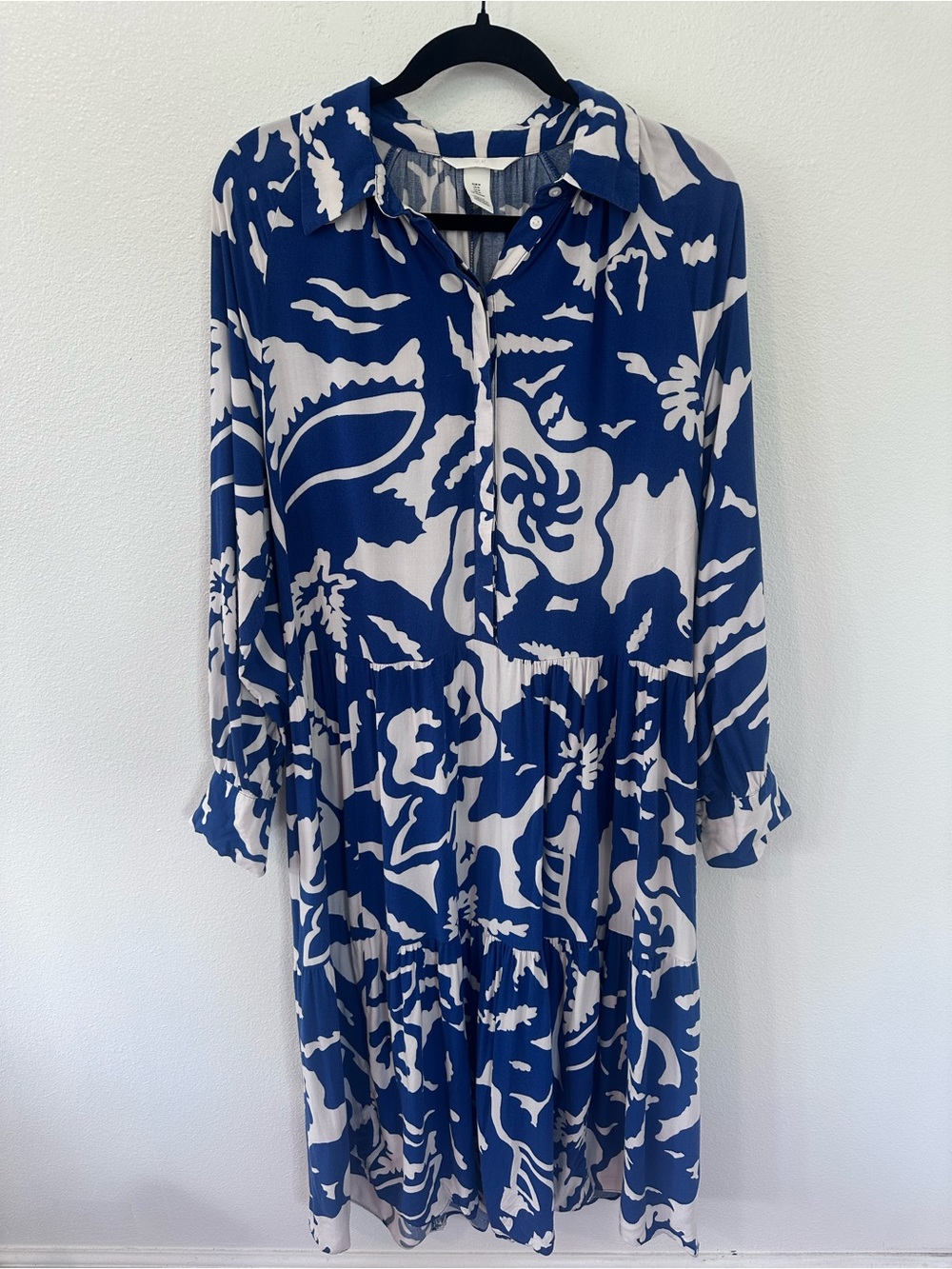 H&M Blue and White Floral Long-Sleeve Shirt Dress